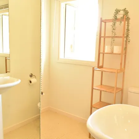 Bed & Breakfast Jan 4*